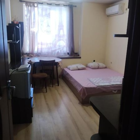 Apartmen Xan Malamir 瓦爾納 外观 照片